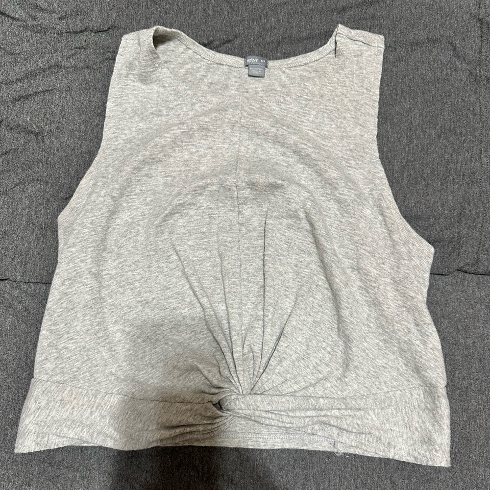 Aerie twist top